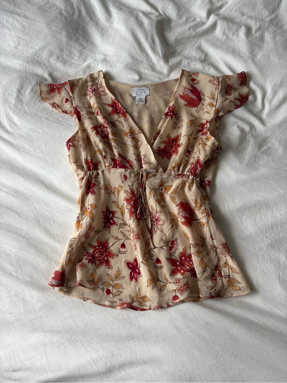 Ann Taylor LOFT 100% Silk Floral Peplum Blouse Size 8